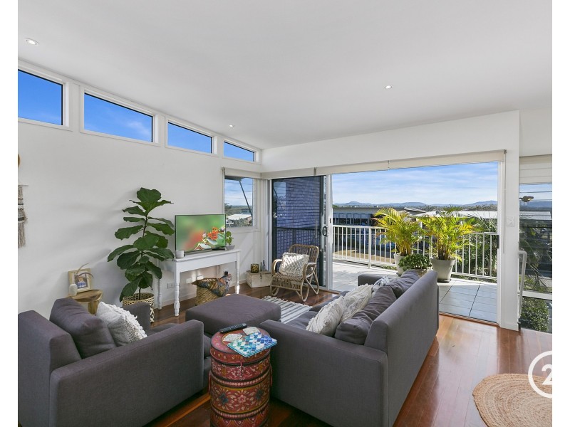 2/244 David Low Way, Peregian Beach QLD 4573
