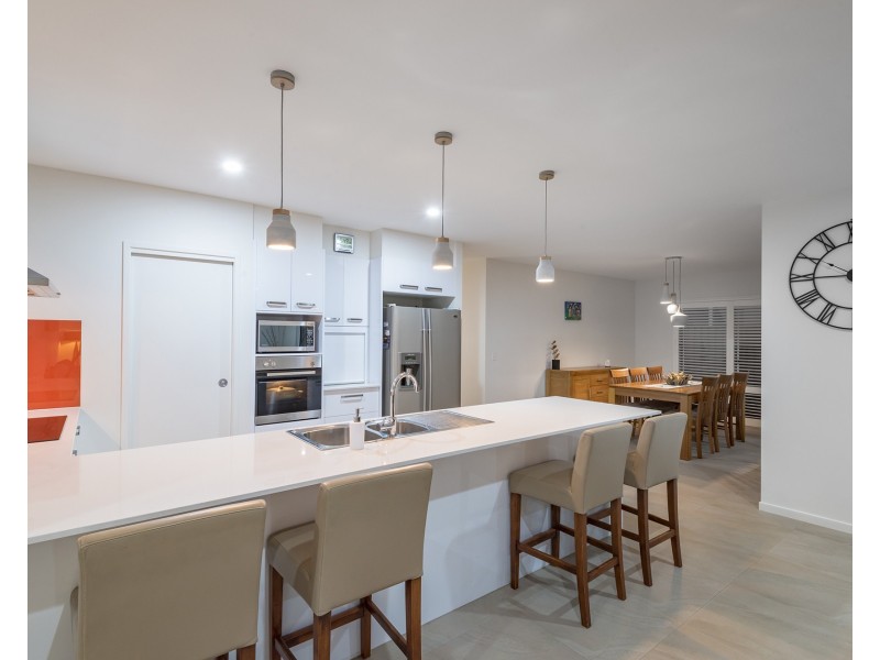 17 Livingstone Street, Tewantin QLD 4565