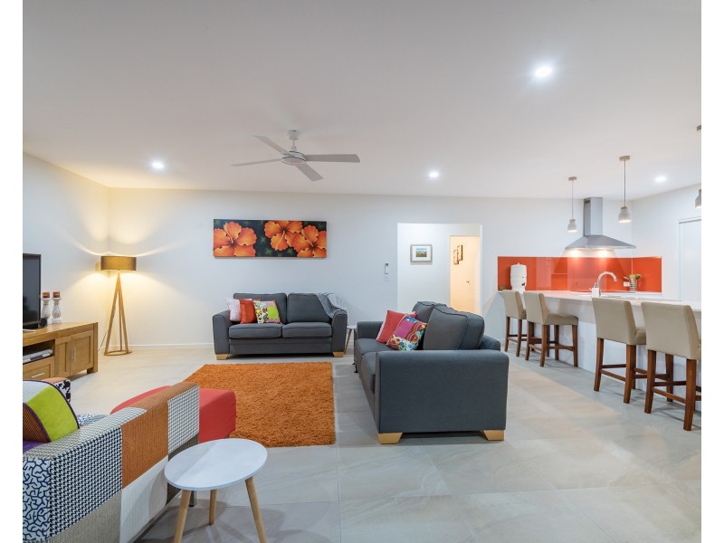 17 Livingstone Street, Tewantin QLD 4565