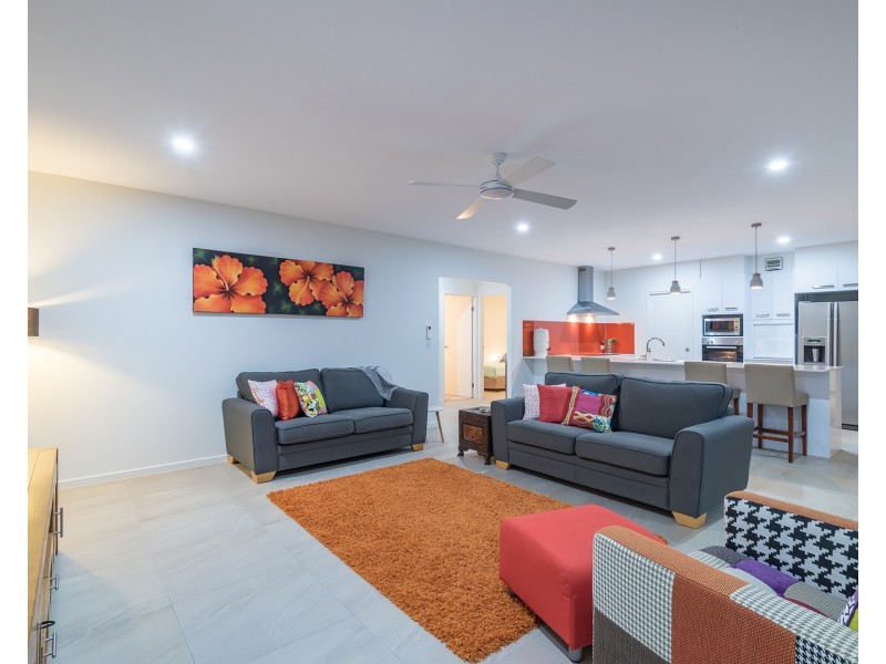 17 Livingstone Street, Tewantin QLD 4565