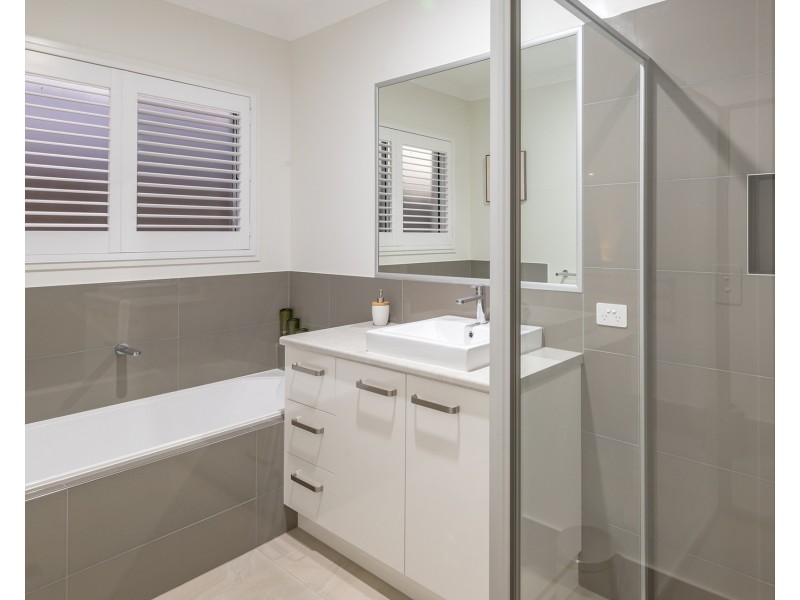 17 Livingstone Street, Tewantin QLD 4565