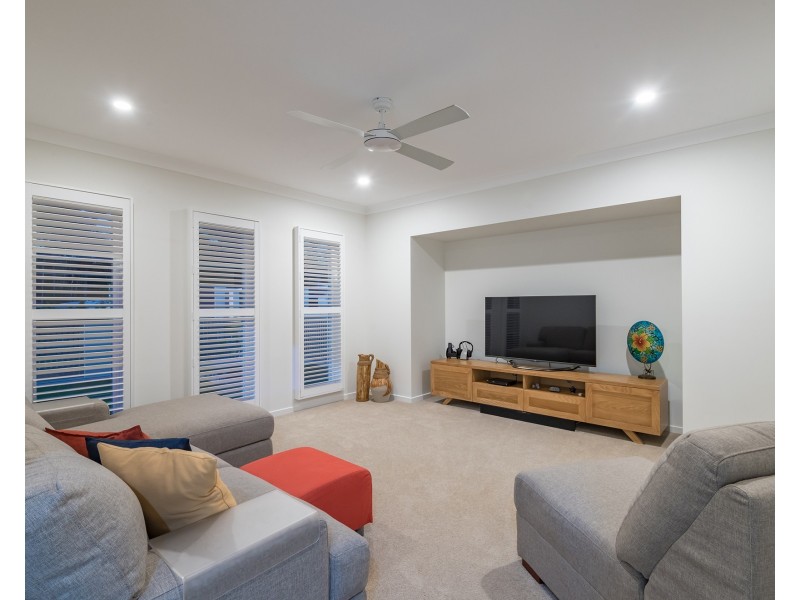 17 Livingstone Street, Tewantin QLD 4565