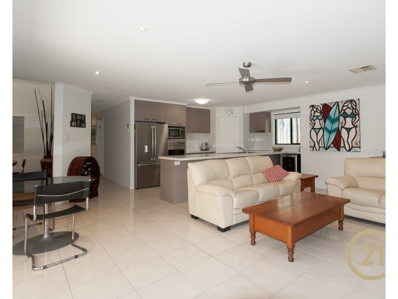 17 Parkwood Place, Peregian Springs QLD 4573