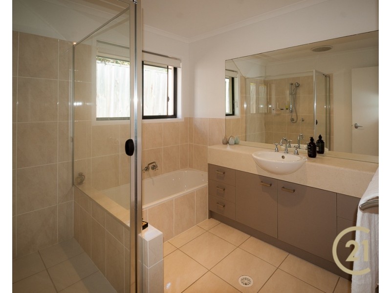 17 Parkwood Place, Peregian Springs QLD 4573