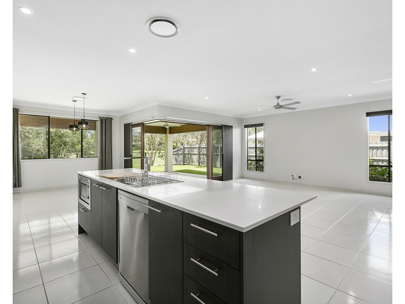 209 Balgownie Drive, Peregian Springs QLD 4573