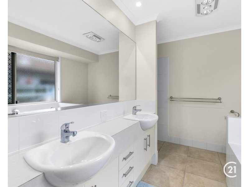 5 Crestview Drive, Peregian Springs QLD 4573