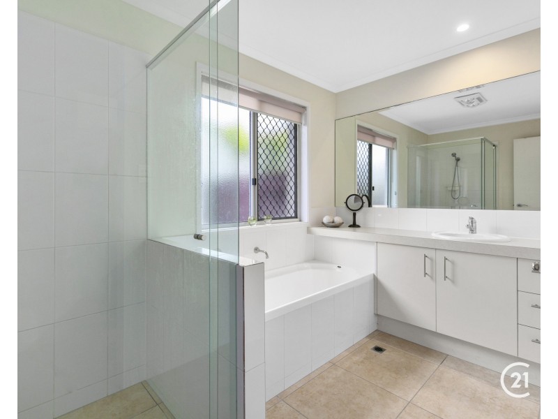 5 Crestview Drive, Peregian Springs QLD 4573