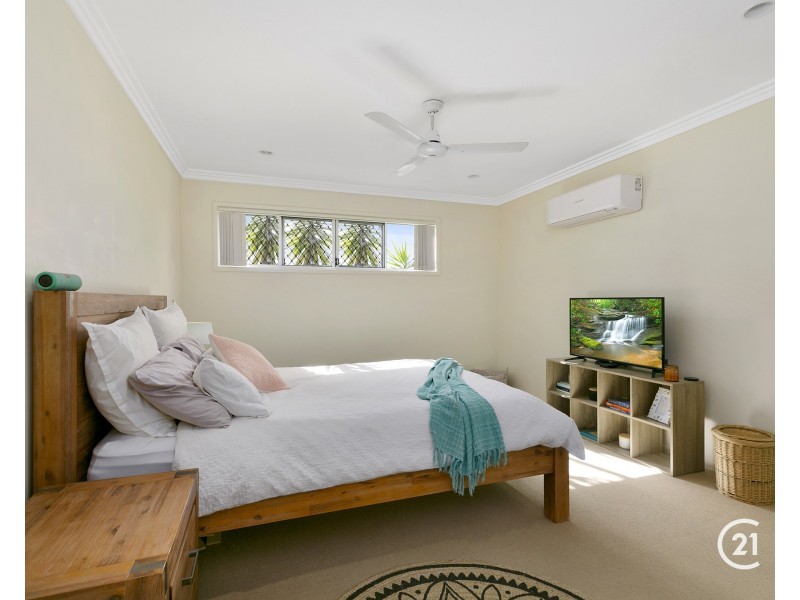 5 Maidstone Crescent, Peregian Springs QLD 4573