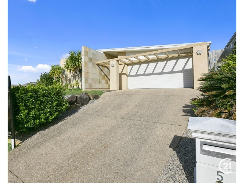 5 Maidstone Crescent, Peregian Springs QLD 4573