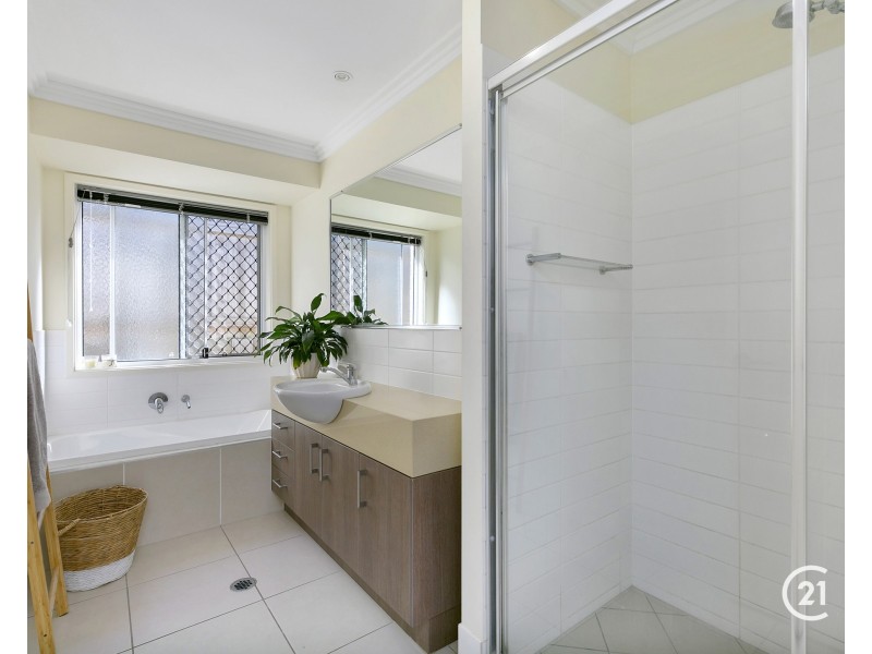 5 Maidstone Crescent, Peregian Springs QLD 4573