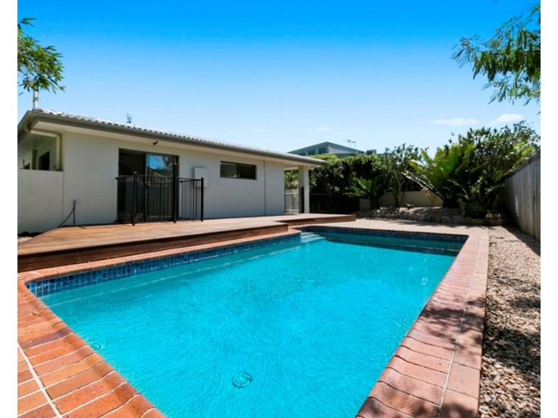 242 David Low Way, Peregian Beach QLD 4573