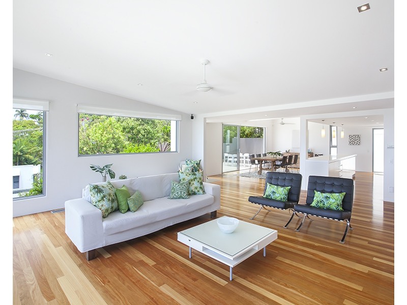 35 Seaview Terrace, Sunshine Beach QLD 4567