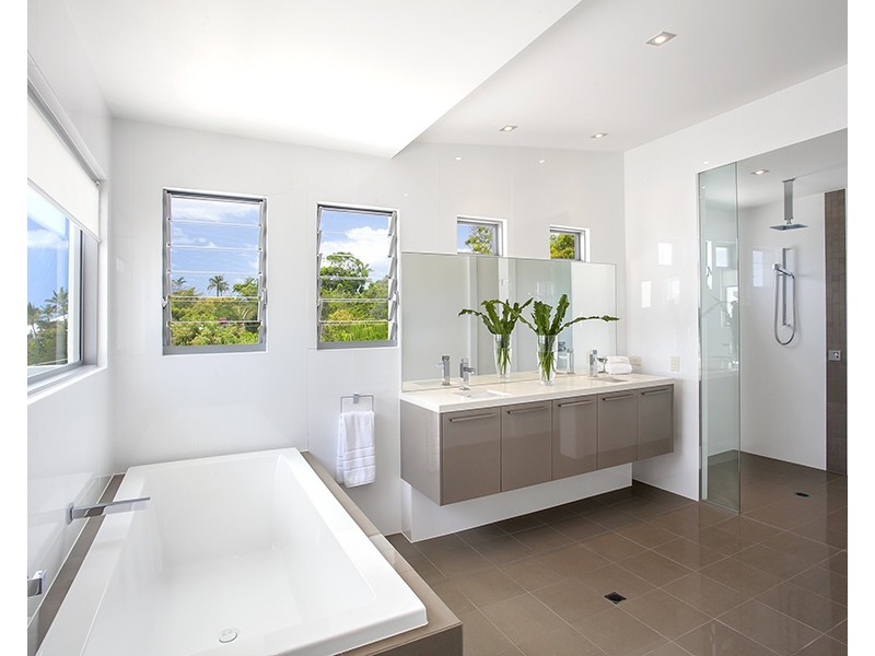 35 Seaview Terrace, Sunshine Beach QLD 4567