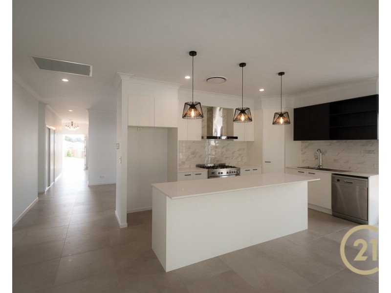 3 Arthur Court, Cooroy QLD 4563