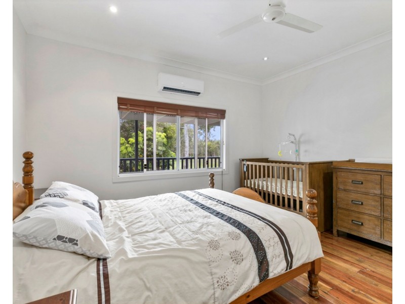 132 Illoura Place, Cooroibah QLD 4565