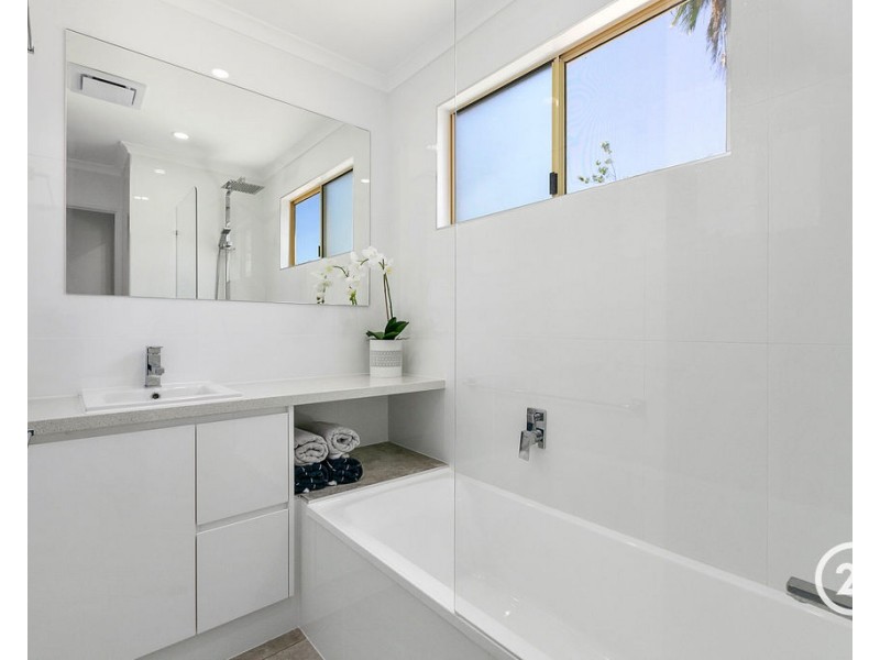 7 Muirfield Crescent, Tewantin QLD 4565