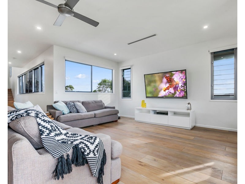 49 Parakeet Crescent, Peregian Beach QLD 4573