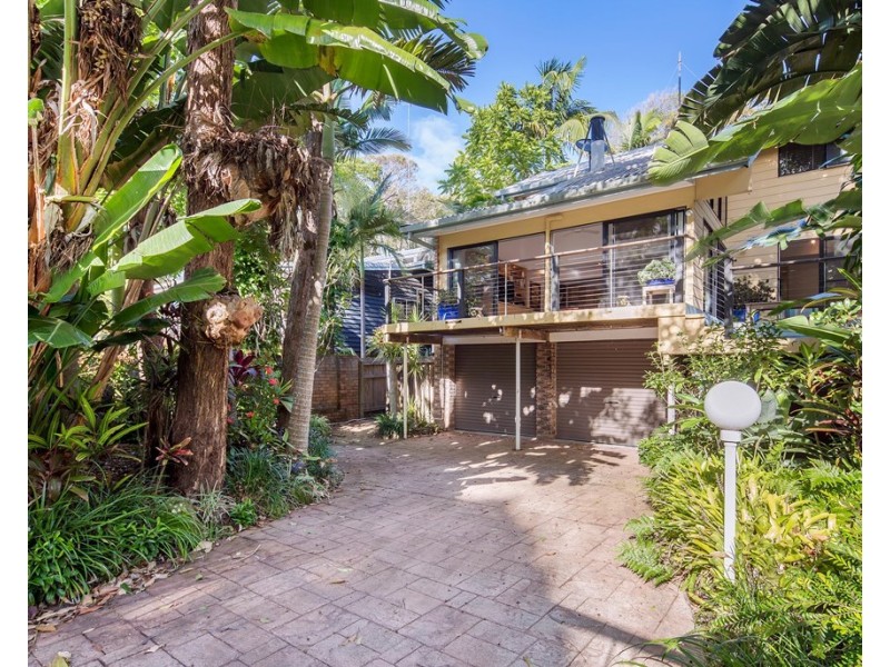 13 Duke Street, Sunshine Beach QLD 4567