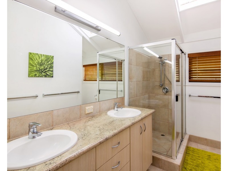 13 Duke Street, Sunshine Beach QLD 4567