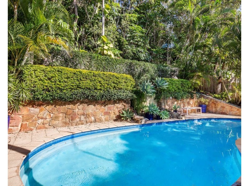 13 Duke Street, Sunshine Beach QLD 4567