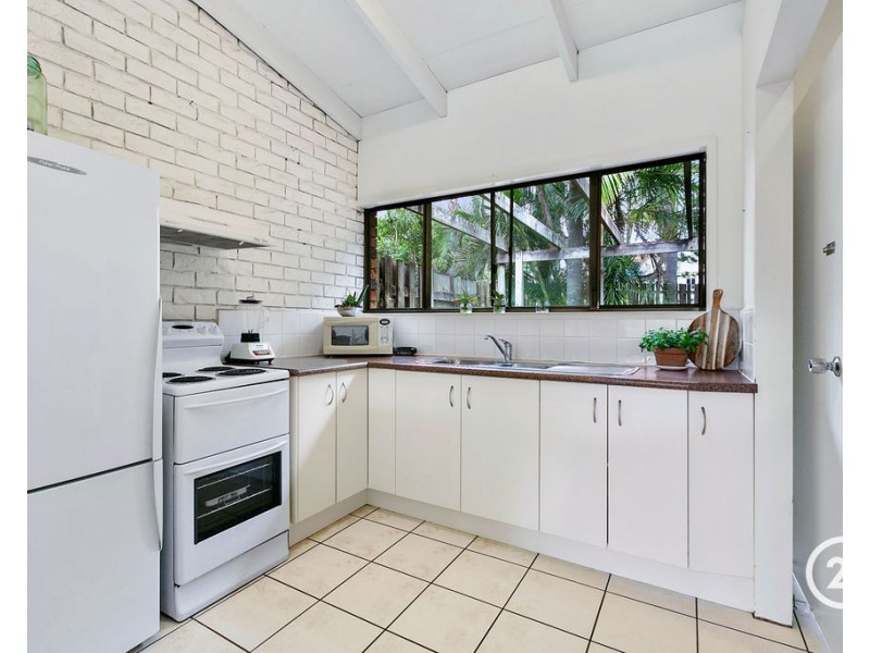 1-2/3 Henderson Street, Sunshine Beach QLD 4567