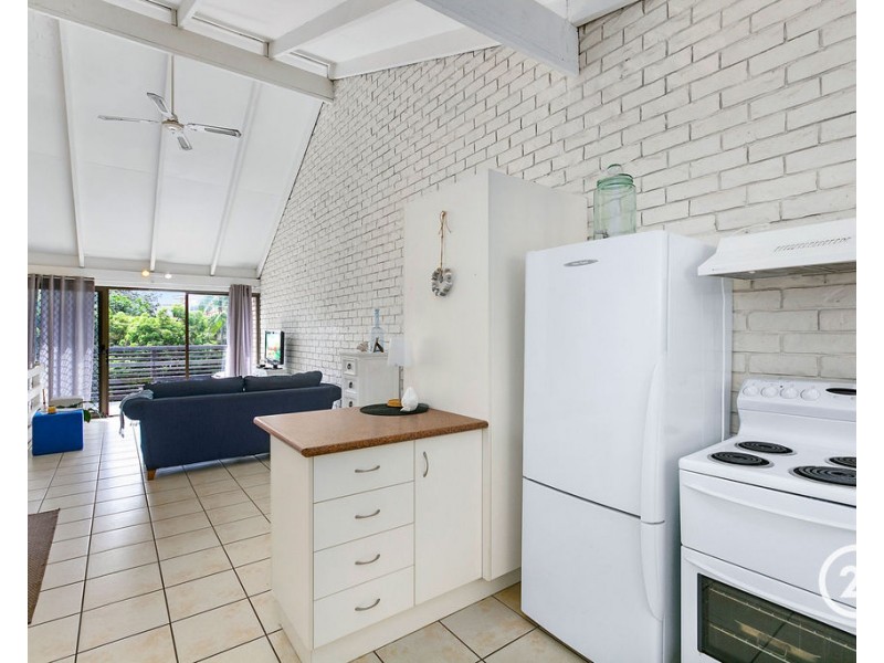 1-2/3 Henderson Street, Sunshine Beach QLD 4567