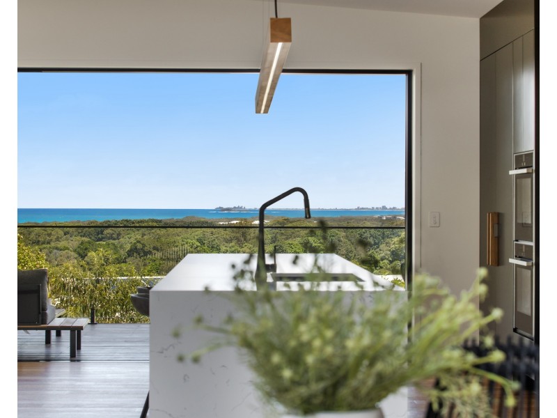 6 Shanagolden Court, Yaroomba QLD 4573