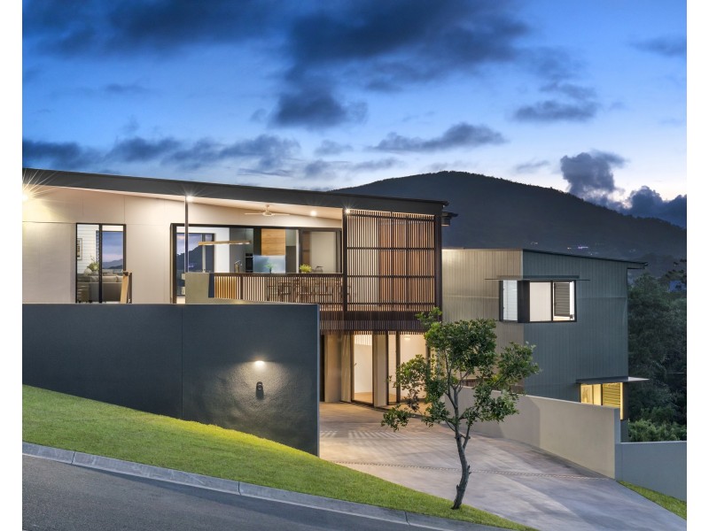 6 Shanagolden Court, Yaroomba QLD 4573