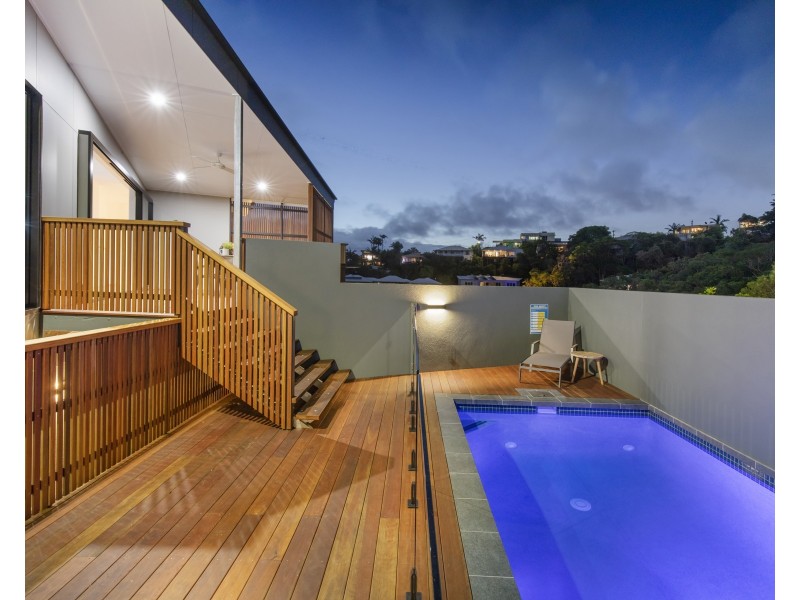 6 Shanagolden Court, Yaroomba QLD 4573