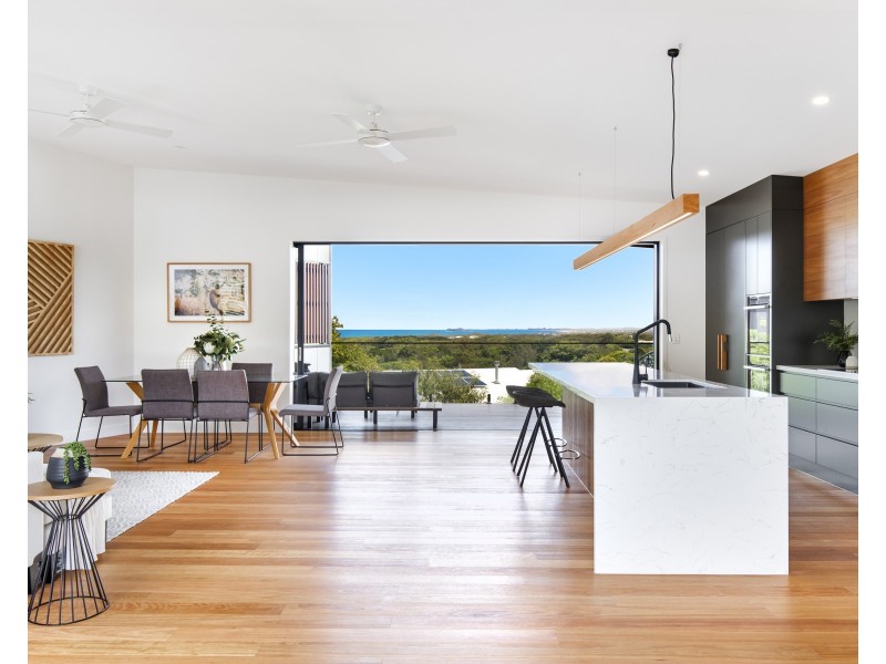 6 Shanagolden Court, Yaroomba QLD 4573