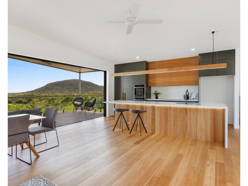 6 Shanagolden Court, Yaroomba QLD 4573