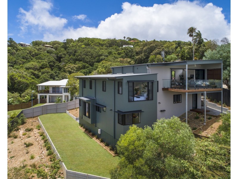 6 Shanagolden Court, Yaroomba QLD 4573