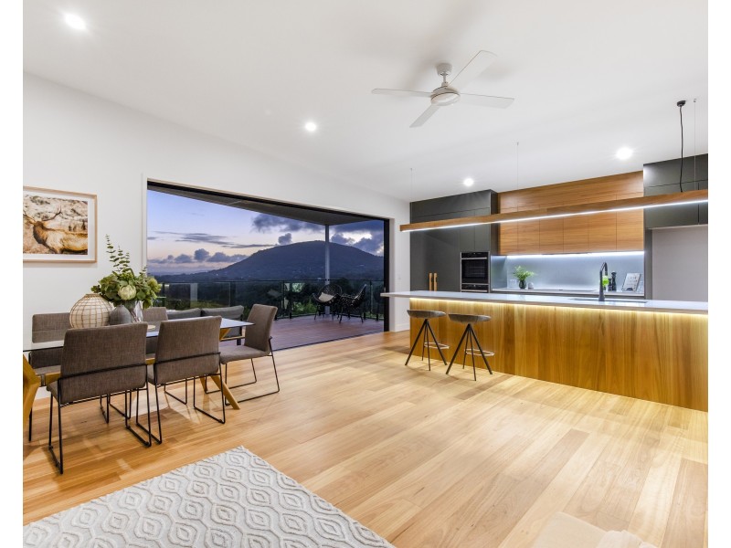 6 Shanagolden Court, Yaroomba QLD 4573