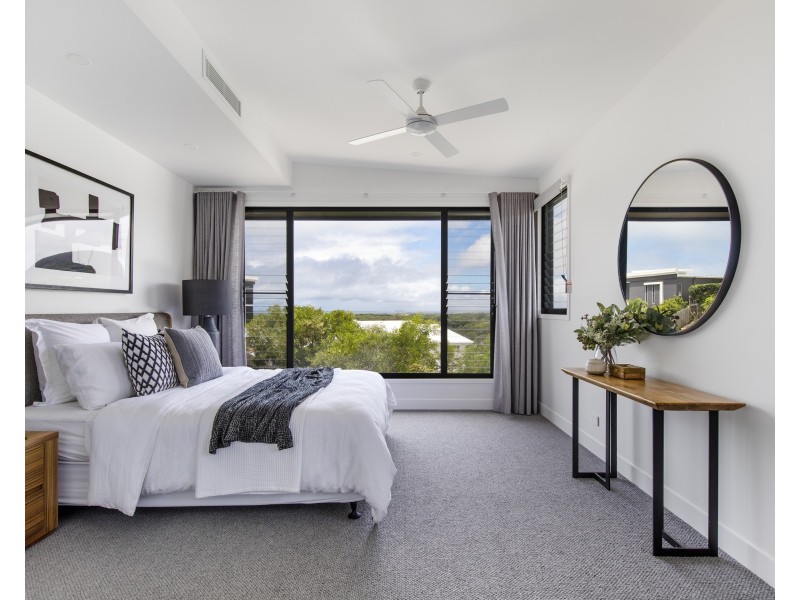 6 Shanagolden Court, Yaroomba QLD 4573