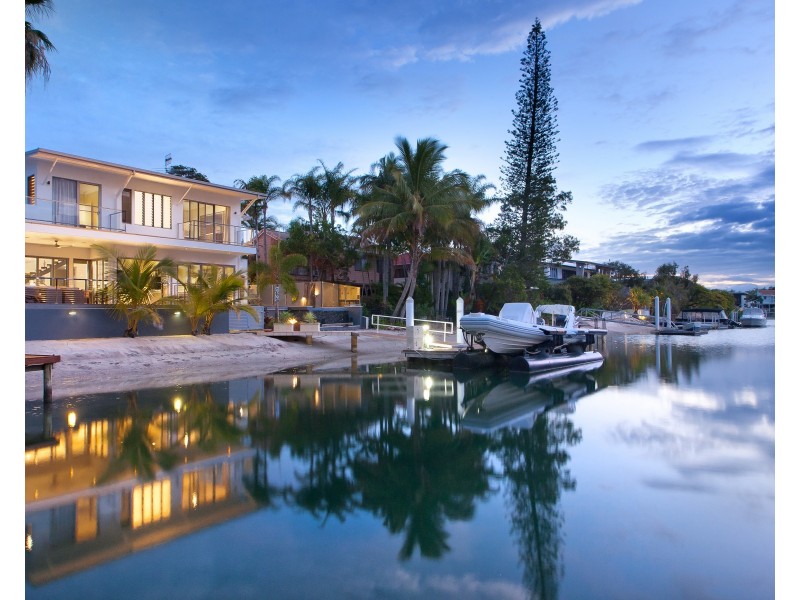 18 Mossman Court, Noosa Heads QLD 4567