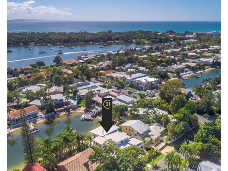 18 Mossman Court, Noosa Heads QLD 4567