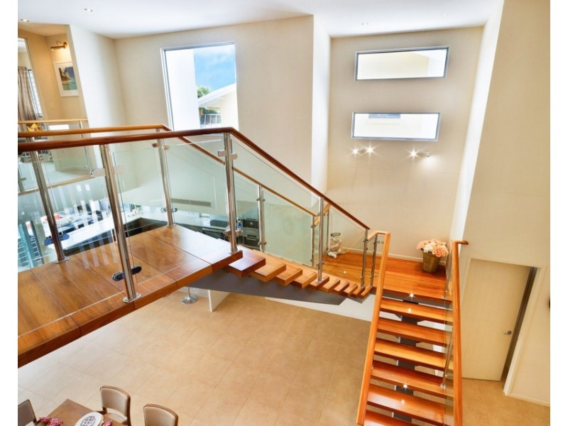 18 Mossman Court, Noosa Heads QLD 4567