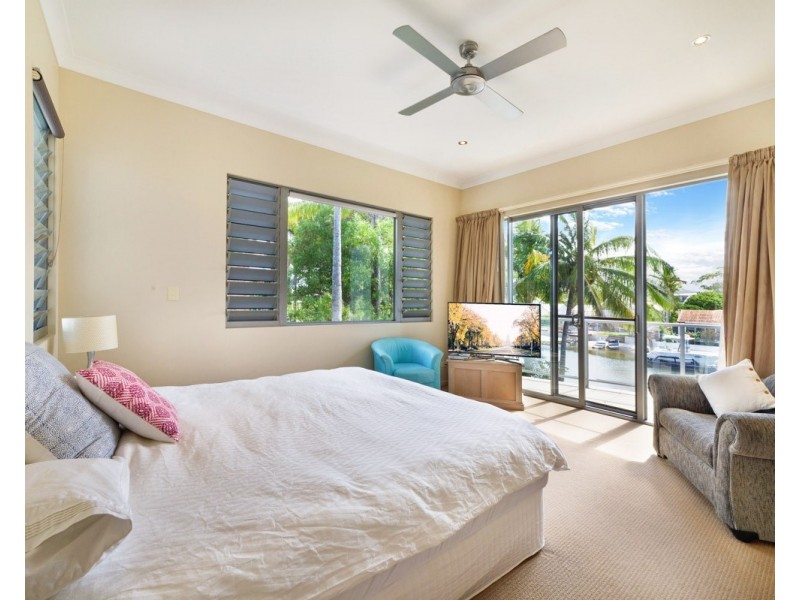 18 Mossman Court, Noosa Heads QLD 4567