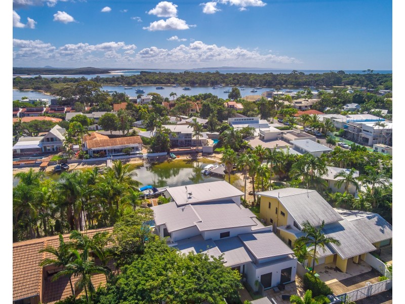 18 Mossman Court, Noosa Heads QLD 4567
