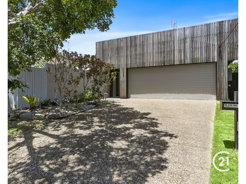 17 Callitris Crescent, Marcus Beach QLD 4573