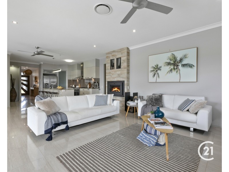 2 Beachwood Place, Peregian Springs QLD 4573