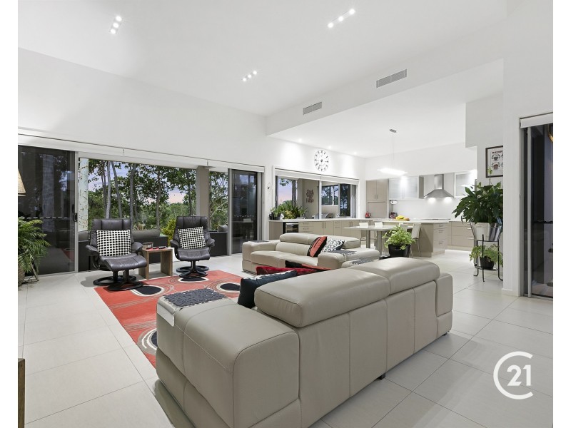 14 Lakeside Drive, Peregian Springs QLD 4573