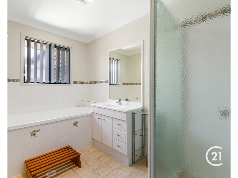 16 Ironhurst Place, Peregian Springs QLD 4573