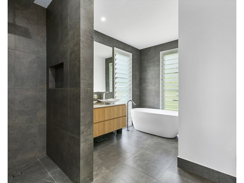 68 Booyong Drive, Black Mountain QLD 4563