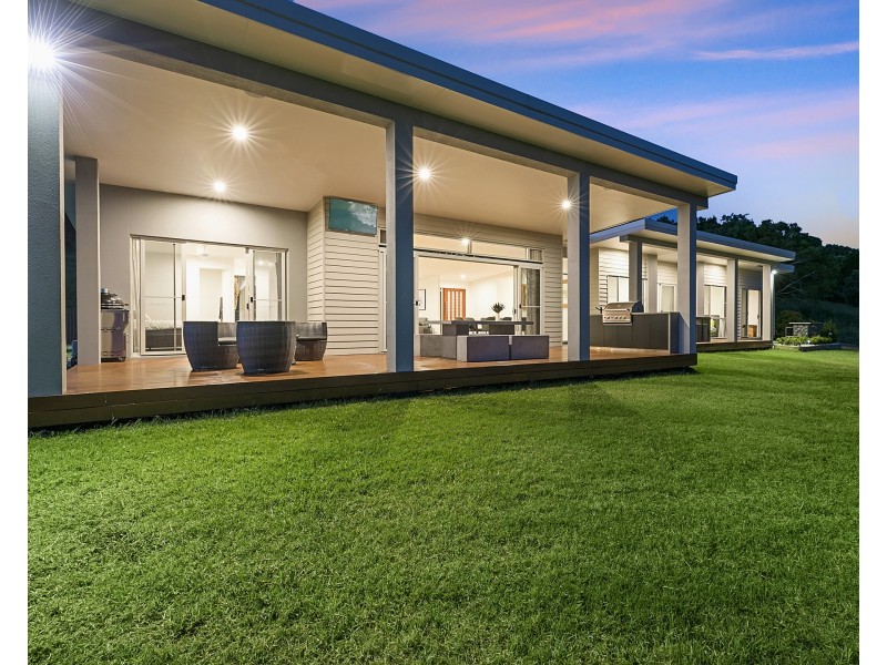 68 Booyong Drive, Black Mountain QLD 4563