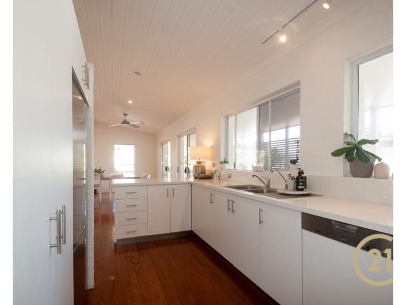 9 Maher Terrace, Sunshine Beach QLD 4567