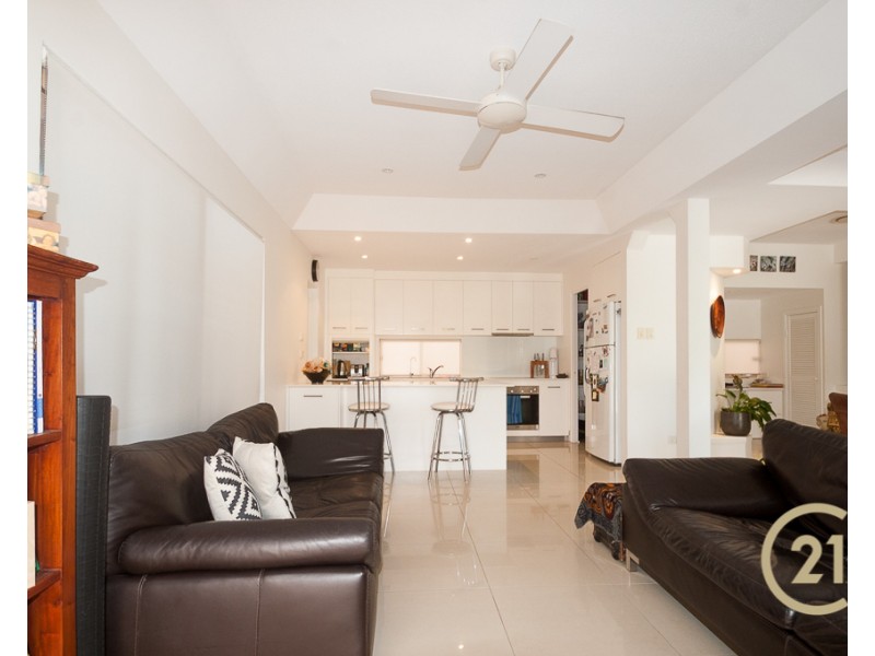 9/6 Corona Street, Sunshine Beach QLD 4567