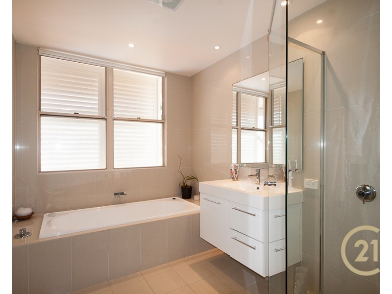 9/6 Corona Street, Sunshine Beach QLD 4567