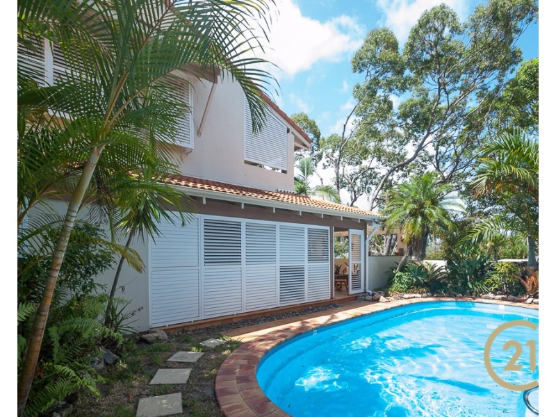 9/6 Corona Street, Sunshine Beach QLD 4567