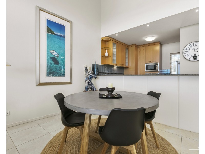 10/28-34 Duke Street, Sunshine Beach QLD 4567